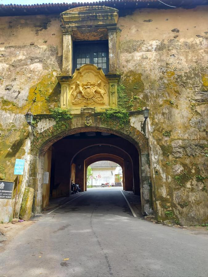 Oesis - Stylish Villa Steps From Historic Galle Fort エクステリア 写真