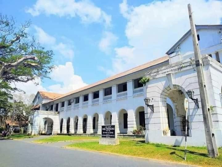 Oesis - Stylish Villa Steps From Historic Galle Fort エクステリア 写真